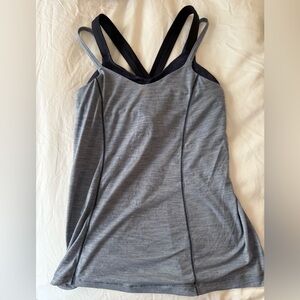 Lululemon workout tank with built-in spirts bra